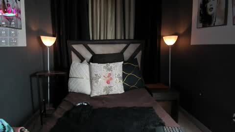 Emily Jhonson online show from 09-17-25, 01:02