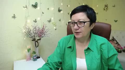 Emily online show from 04-21-26, 05:36