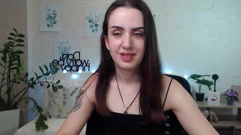 Emyli online show from 01-11-25, 11:46