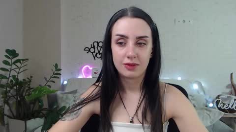 Emyli online show from 02-25-25, 12:03