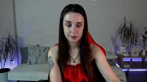 Emyli online show from 11-04-25, 12:54