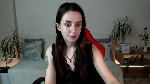 Emyli online show from 11-19-25, 01:05