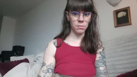 emilynana8 online show from 10-07-25, 07:22