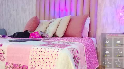 Snapshot of emilyparker__ chatting on 11-04-25, 11:04 My IG - EmilyParker online show from 11-04-25, 11:04