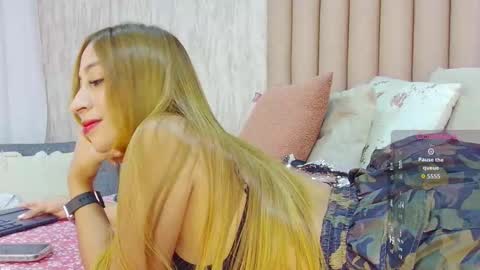 Snapshot of emilyparker__ chatting on 11-25-25, 05:02 My IG - EmilyParker online show from 11-25-25, 05:02