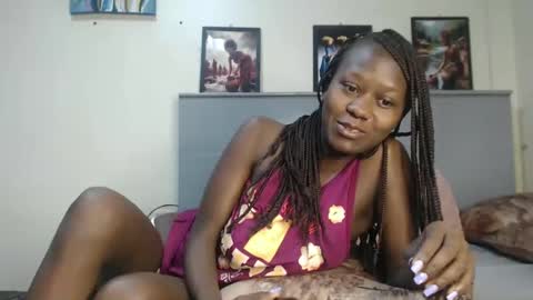 Snapshot of emilyposha chatting on 01-13-25, 01:02 Emilly online show from 01-13-25, 01:02