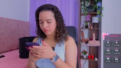 Snapshot of emilyrousex chatting on 12-18-25, 03:40 emilyrousex online show from 12-18-25, 03:40