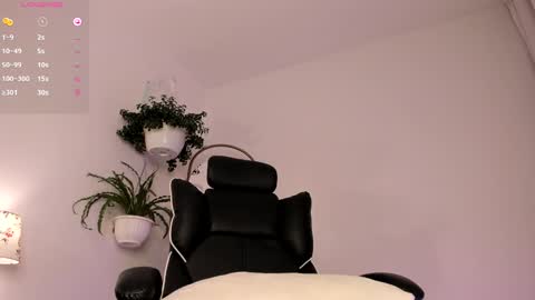 Snapshot of emilyruiz1 chatting on 01-10-25, 07:21 Emily online show from 01-10-25, 07:21