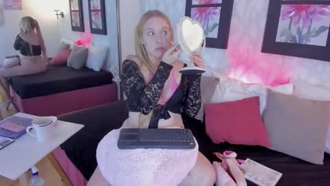 Summer 3 online show from 11-29-25, 01:19