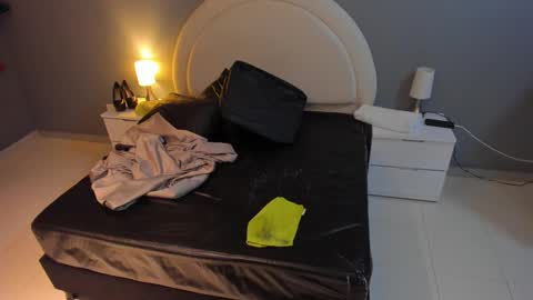 EMILY online show from 03-08-26, 02:04