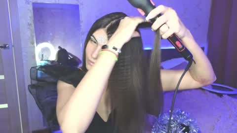 Emily online show from 12-10-24, 01:32