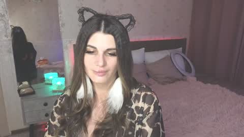 Emily online show from 12-15-24, 08:52