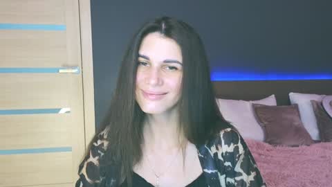 Emily online show from 02-05-25, 04:27