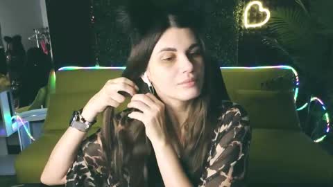 Emily online show from 03-02-25, 01:36