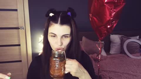 Emily online show from 03-12-25, 01:14