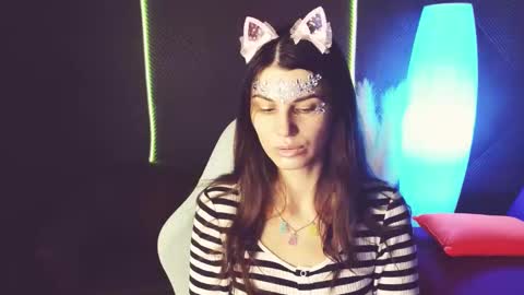 Emily online show from 10-10-25, 08:24