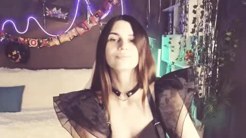 Emily online show from 10-20-25, 01:50