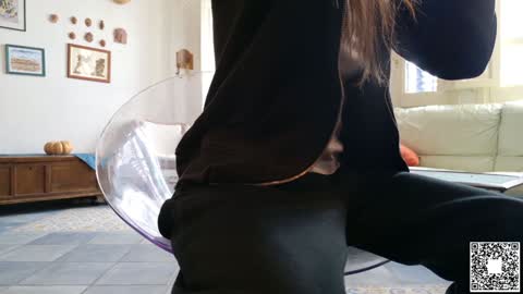 Emily ----  online show from 12-02-24, 08:52