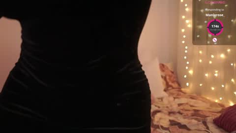 IG thickemmsss online show from 02-06-25, 10:43