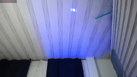 Snapshot of emilyy05_ chatting on 12-20-25, 03:24 Emily online show from 12-20-25, 03:24