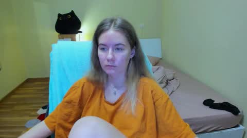 Emily online show from 03-12-25, 07:06