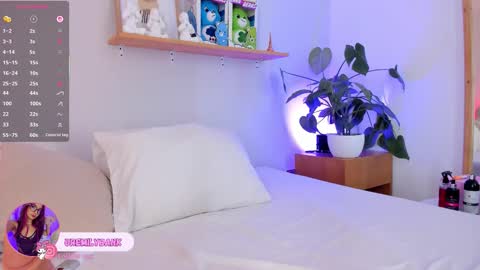 Emily Bank online show from 11-10-25, 07:57