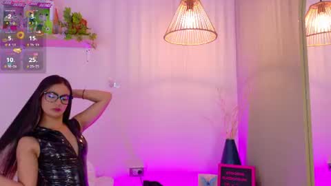 Snapshot of emilyy_bank chatting on 07-01-26, 08:30 Emily Bank online show from 07-01-26, 08:30