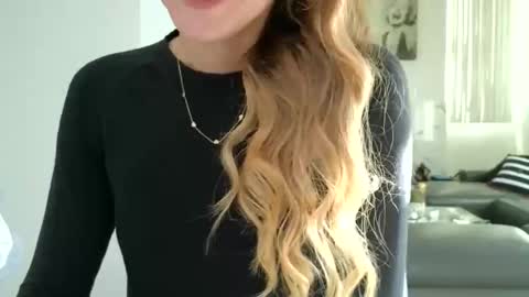 emilly online show from 10-23-25, 09:24