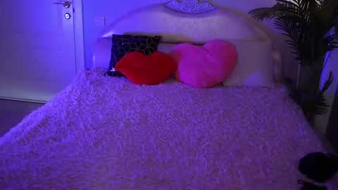 Emily online show from 07-29-26, 03:32