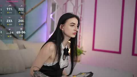 emilyymoon online show from 07-04-26, 06:08