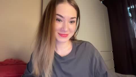 Snapshot of eminemswife chatting on 04-30-26, 01:06 Nadya online show from 04-30-26, 01:06