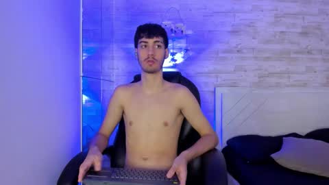 emir_ozan online show from 12-18-25, 11:27