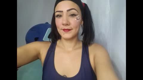 L i a    time online 7am - 1pm Gtm-5  online show from 02-22-26, 03:21