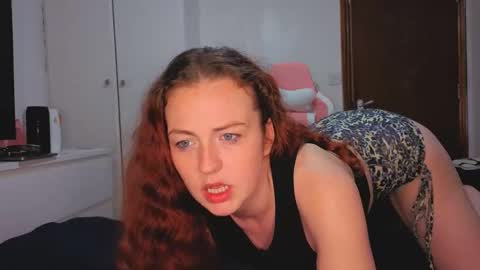 Snapshot of emliyjamesmjb chatting on 02-02-26, 08:51 emliyjamesmjb online show from 02-02-26, 08:51