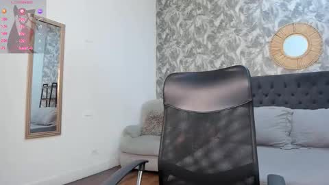 Snapshot of emma_1025 chatting on 09-20-25, 12:50 emma  online show from 09-20-25, 12:50