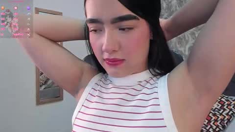 Snapshot of emma_1025 chatting on 10-02-25, 12:23 emma  online show from 10-02-25, 12:23