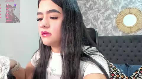 Snapshot of emma_1025 chatting on 10-10-25, 12:15 emma  online show from 10-10-25, 12:15