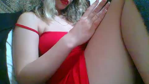 Snapshot of emma_991 chatting on 01-24-25, 11:26 emma_991 online show from 01-24-25, 11:26
