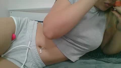 Snapshot of emma_991 chatting on 11-23-25, 09:31 emma_991 online show from 11-23-25, 09:31