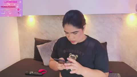 Emma online show from 06-21-26, 03:53