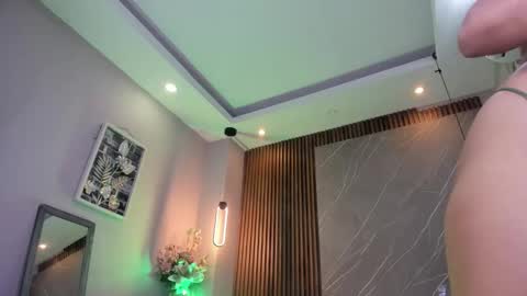 Snapshot of emma__rose1 chatting on 11-15-25, 02:53 emma__rose1 online show from 11-15-25, 02:53