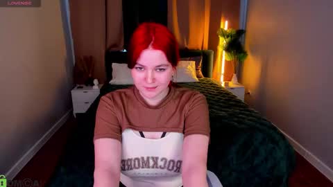 Snapshot of emma__wats0n chatting on 03-21-26, 01:54 Emma online show from 03-21-26, 01:54