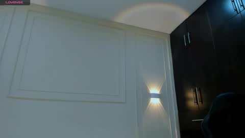 Snapshot of emma_and_aysha chatting on 02-12-26, 09:32 emma_and_aysha online show from 02-12-26, 09:32