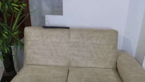 Snapshot of emma_blue_ chatting on 09-09-25, 03:39 Emma Blue modelo independiente online show from 09-09-25, 03:39