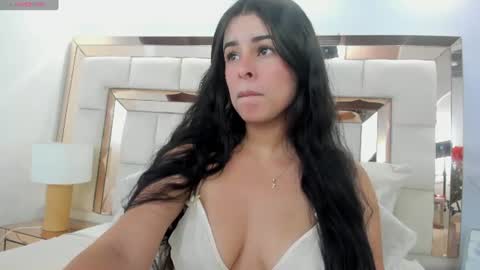 Emma Castillo online show from 08-04-26, 06:10