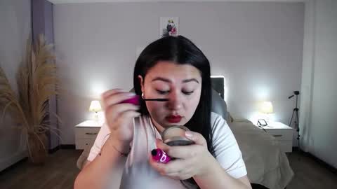 Snapshot of emma_charm_ chatting on 12-14-25, 12:10 Emma online show from 12-14-25, 12:10