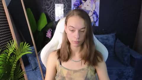 Snapshot of emma_chaser chatting on 11-28-25, 08:39 emma_chaser online show from 11-28-25, 08:39