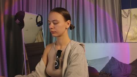 Snapshot of emma_chaser chatting on 05-01-26, 01:43 emma_chaser online show from 05-01-26, 01:43