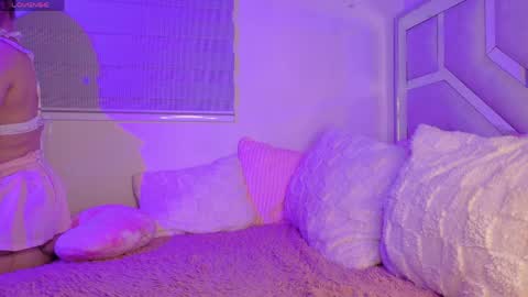  Emma  online show from 04-17-26, 02:47