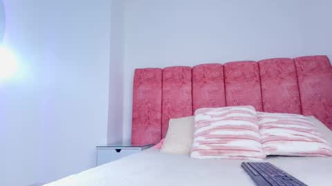 Emma online show from 12-04-25, 03:05